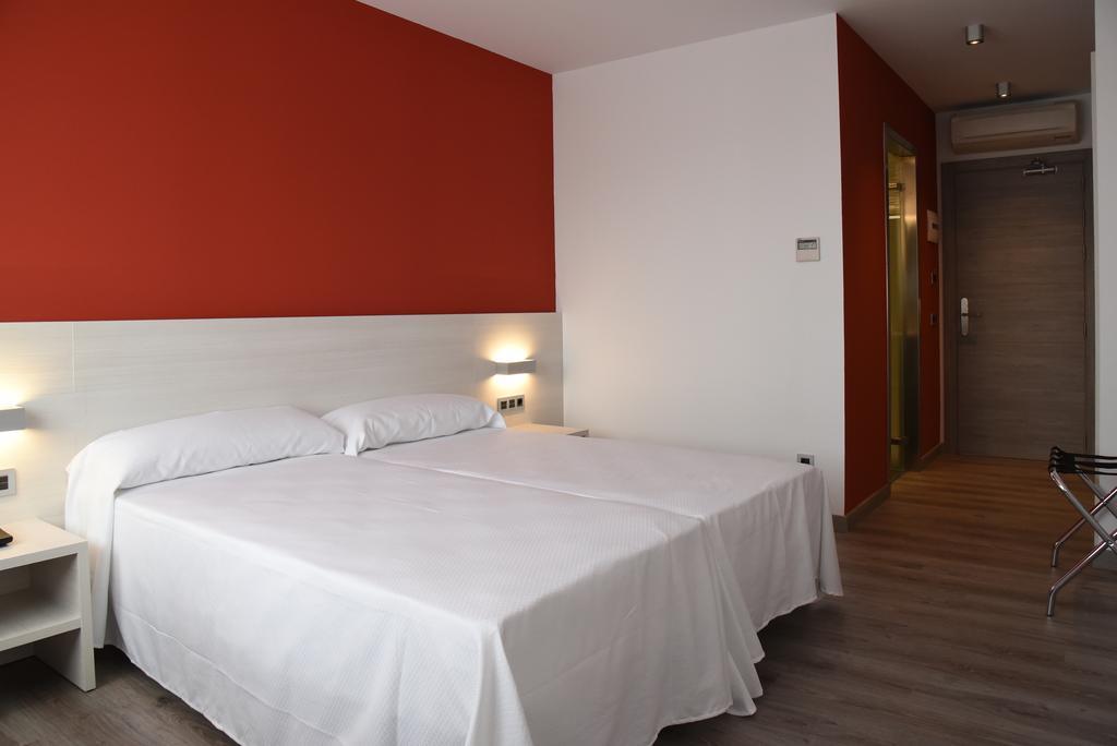 Hotel Julimar Lloret de Mar Esterno foto